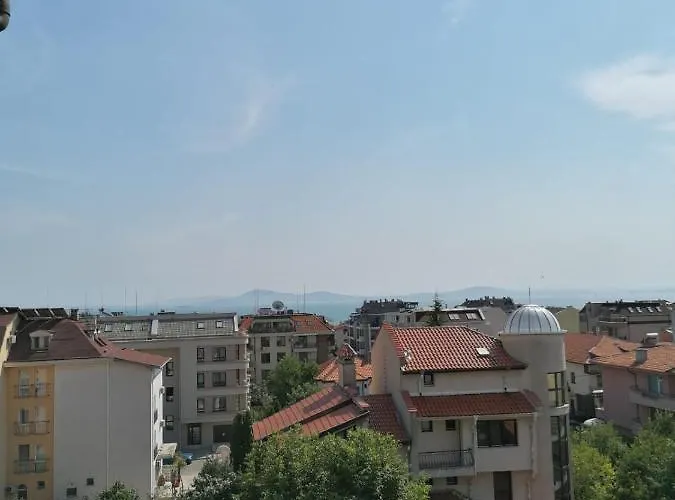 - студио в кв сарафово с морски изглед * Burgas