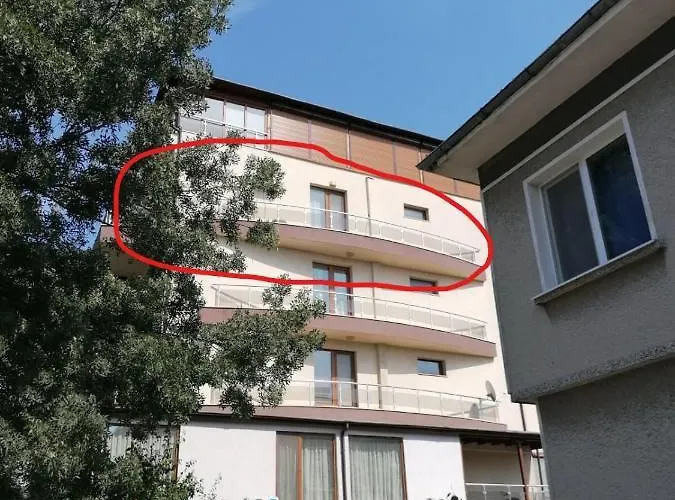 - студио в кв сарафово с морски изглед Апартаменты Бургас