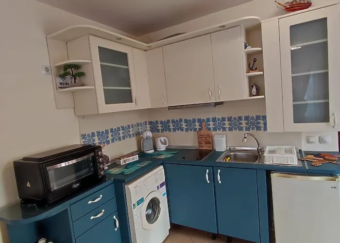 Appartamento - студио в кв сарафово с морски изглед